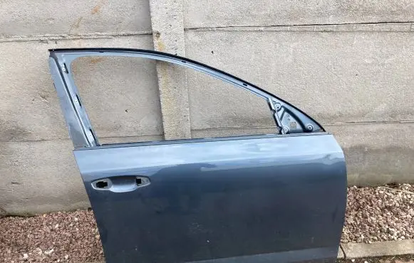 Skoda Octavia Mk3 (5E) Front door