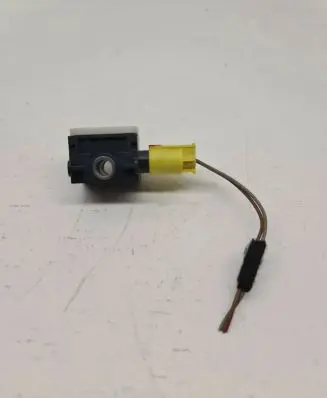 Mercedes-Benz R W251 Airbag deployment crash/impact sensor 0038202826