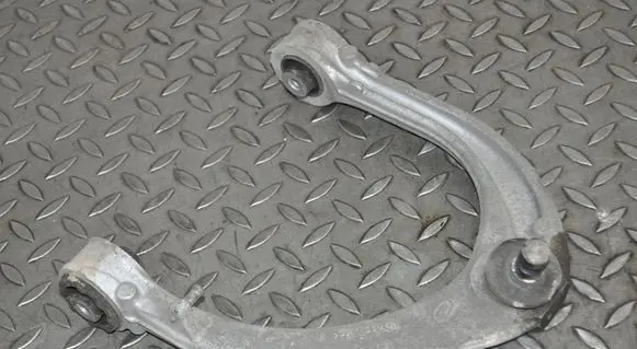 Land Rover Range Rover Sport L494 Front upper control arm/wishbone 