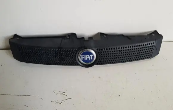 Fiat Panda II Quarter panel pressure vent 735314236