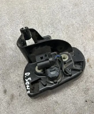 Volkswagen Transporter - Caravelle T5 Sliding door lock 7H0843351D