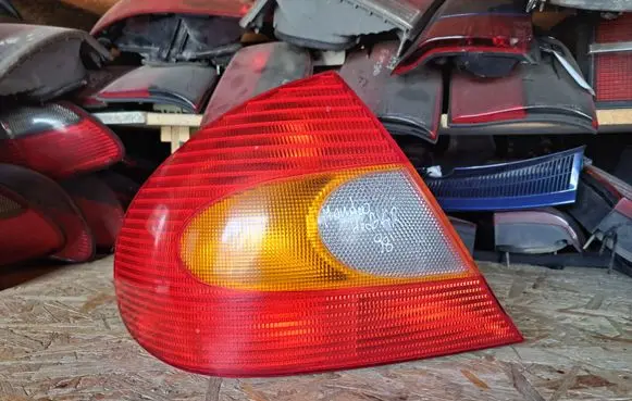 Ford Mondeo MK II Rear/tail lights 96BG13A603 96BG13A603BE