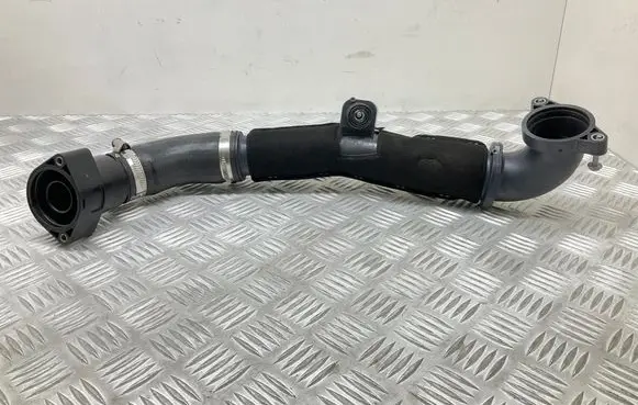 Volkswagen Tiguan Intercooler hose/pipe 04L145762AH 04L145828G 04L131111M