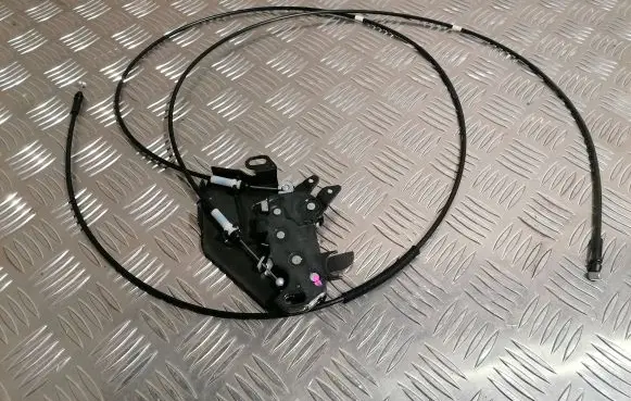 Toyota Sienna XL20 II Sliding door lock 6906008040