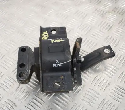 Hyundai i10 Engine mount bracket