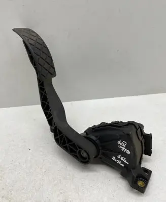 Volkswagen Golf IV Accelerator throttle pedal 1J1721503H 6PV00777001 061699