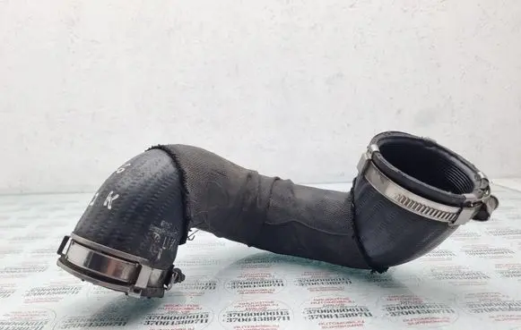 Intercooler hose/pipe