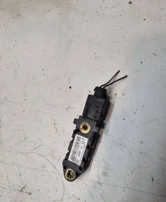 Mercedes-Benz CLS C219 Airbag deployment crash/impact sensor 0028201326