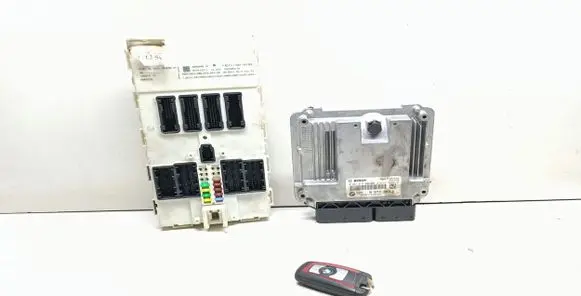 BMW 3 F30 F35 F31 Engine ECU kit and lock set 8574093 61359292945 9292945
