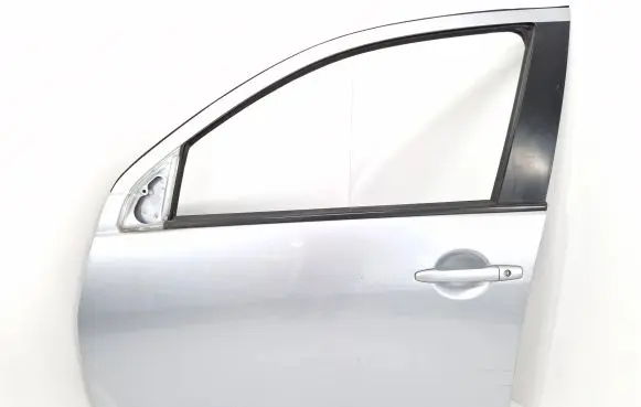 Citroen C-Crosser Front door