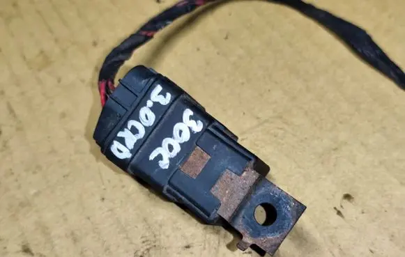 Chrysler 300 - 300C Other relay 56007078