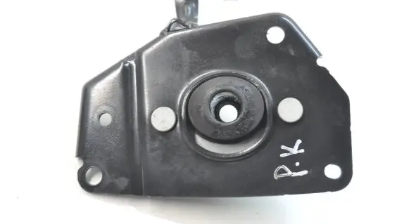 Citroen DS4 Engine mount bracket 9882731780