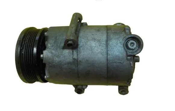 Volvo S60 Air conditioning (A/C) compressor (pump) 31332616 B4164T3