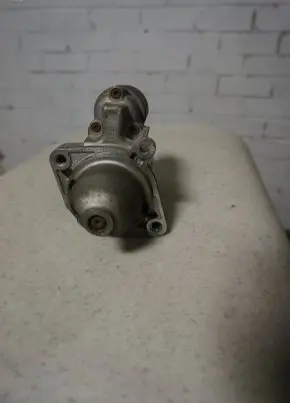 BMW 5 E60 E61 Starter motor 0001108401