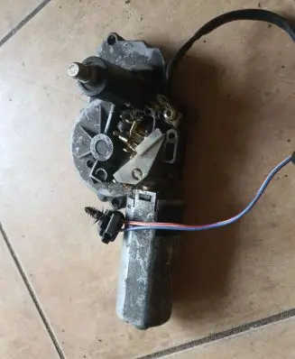 Ford Mondeo MK I Rear window wiper motor 93BB17404H1E