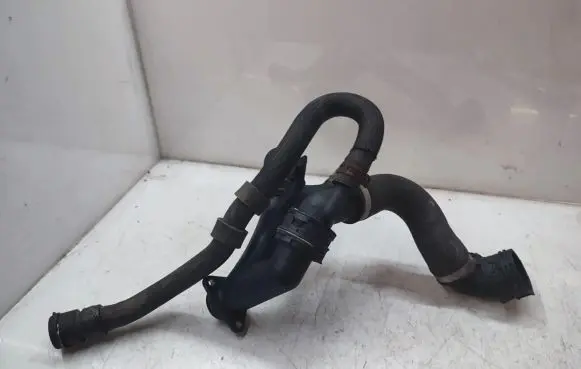 Land Rover Evoque I Engine coolant pipe/hose G4D38A512CB
