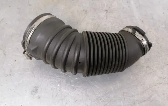 Audi A6 S6 C6 4F Air intake hose/pipe 4F0129615L