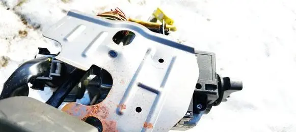 Suzuki Swift I Ignition lock