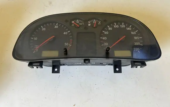 Volkswagen Golf IV Speedometer (instrument cluster) 1J0919861B 110008916018