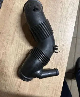 Volkswagen Golf Plus Air intake hose/pipe 3C0129654M 446196604