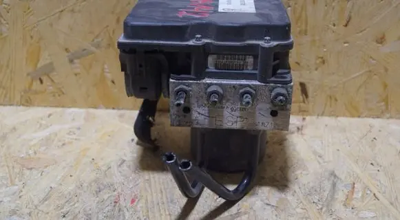 Seat Exeo (3R) ABS Pump 3R0614517