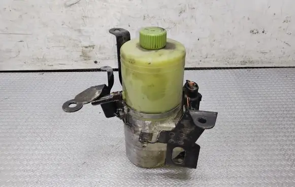 Skoda Roomster (5J) Power steering pump 6Q0423376