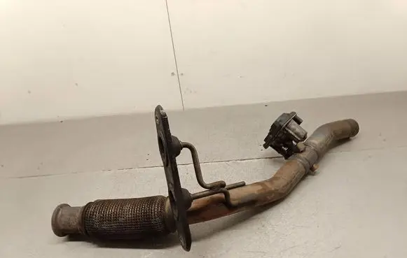 Skoda Octavia Mk3 (5E) Muffler pipe connector clamp 