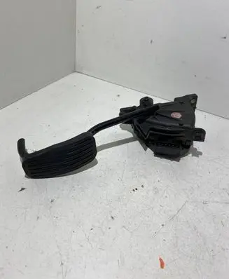 Volvo S70 V70 V70 XC Accelerator throttle pedal 9447136 00776904
