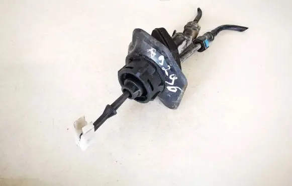 Clutch master cylinder