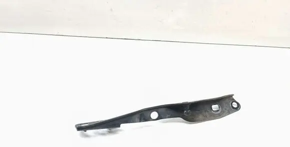 BMW 2 F46 Fender mounting bracket 7300532