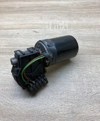 Volvo S40, V40 Wiper motor 0390241170