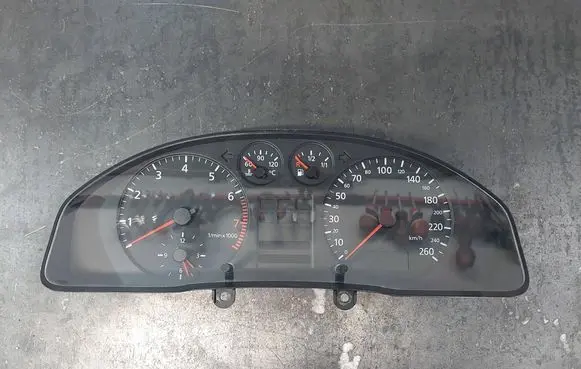 Audi A4 S4 B5 8D Speedometer (instrument cluster) 8D0919860GX
