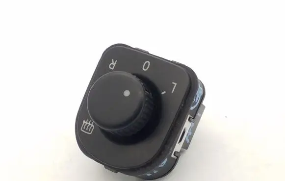Volkswagen Tiguan Wing mirror switch 1K0959565K