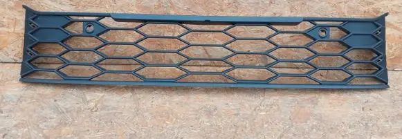 Volkswagen Golf VIII Front bumper lower grill 5H0853677J