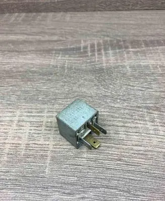 Audi 80 90 B3 Other relay 431951253A