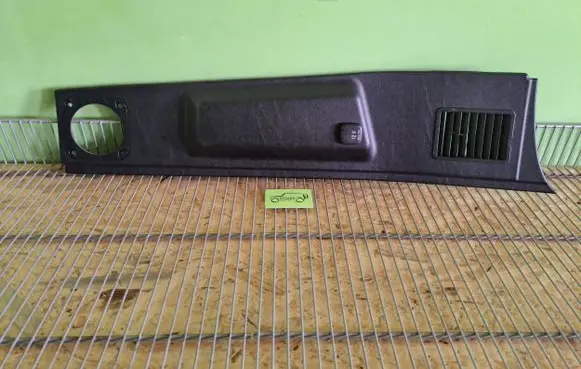Mercedes-Benz G W461 W463 1st Gen (D)pillar trim (top) A4636941025 4636941025