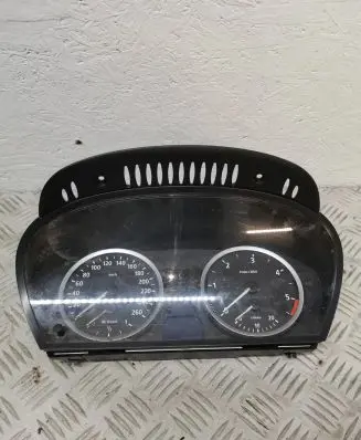 BMW 5 E60 E61 Speedometer (instrument cluster) 110080213 2898010993 62119135253