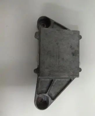 Jaguar XF Rear differential/diff mount bracket GX734B148CB