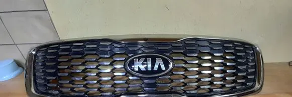 KIA Sportage Front bumper upper radiator grill 0561221564754576