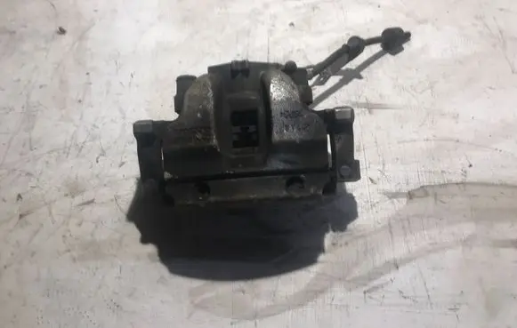 Volvo XC90 Front brake caliper 31381442