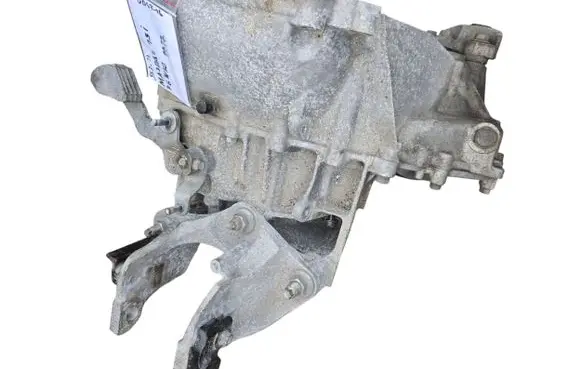 Mazda 2 Manual 5 speed gearbox f6w30