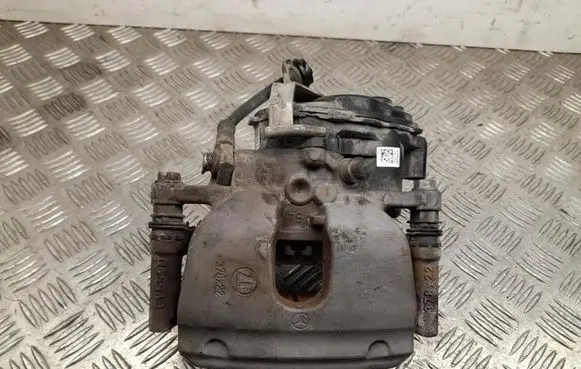 Mercedes-Benz EQE v295 Rear brake caliper A009A689