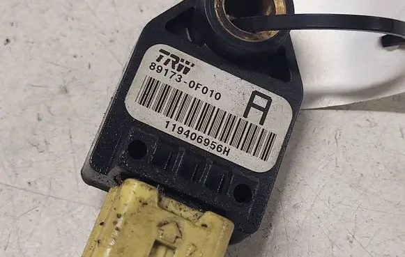Toyota Corolla Verso AR10 Airbag deployment crash/impact sensor 891730F010 119406956H