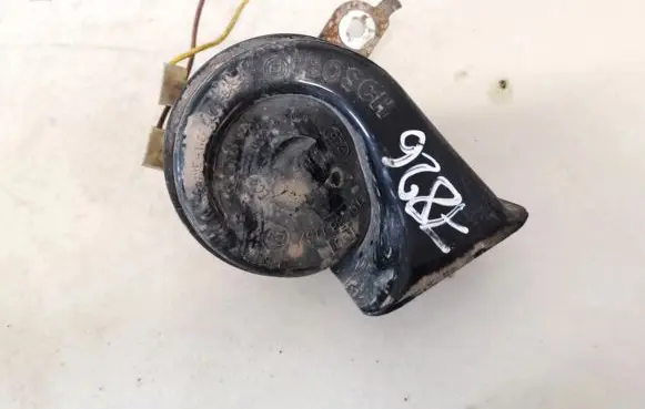 Mercedes-Benz CLS C219 Horn signal e9011157