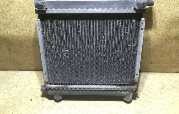 Mercedes-Benz E W124 Coolant radiator 