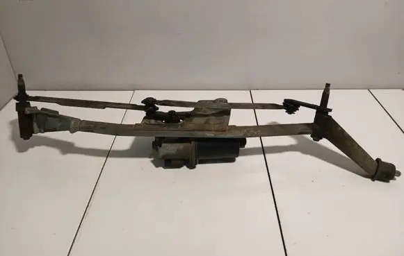 Volvo XC90 Front wiper linkage and motor 30753091