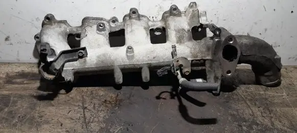 Nissan X-Trail T30 Intake manifold NL0789