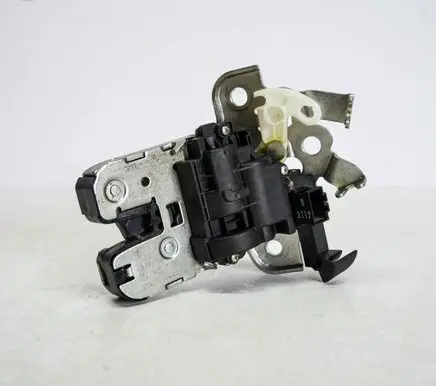 Audi A1 Tailgate/trunk/boot lock/catch/latch 8K9827505A