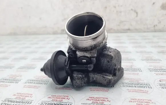 Audi A6 S6 C5 4B Throttle valve 8D0145950