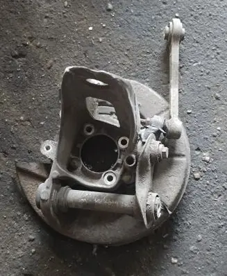 BMW X5 E53 Rear wheel hub spindle/knuckle 